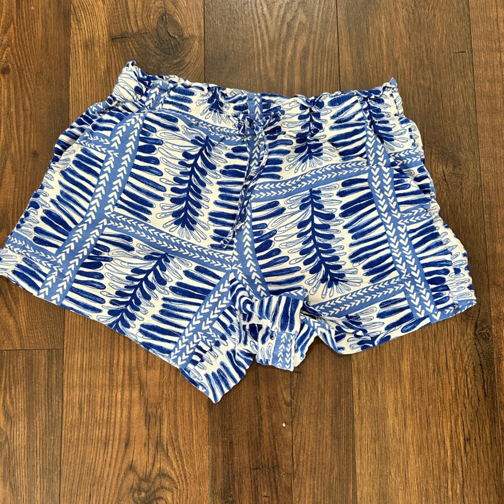 LOFT Blue and White Leaf Pattern High Waist Shorts